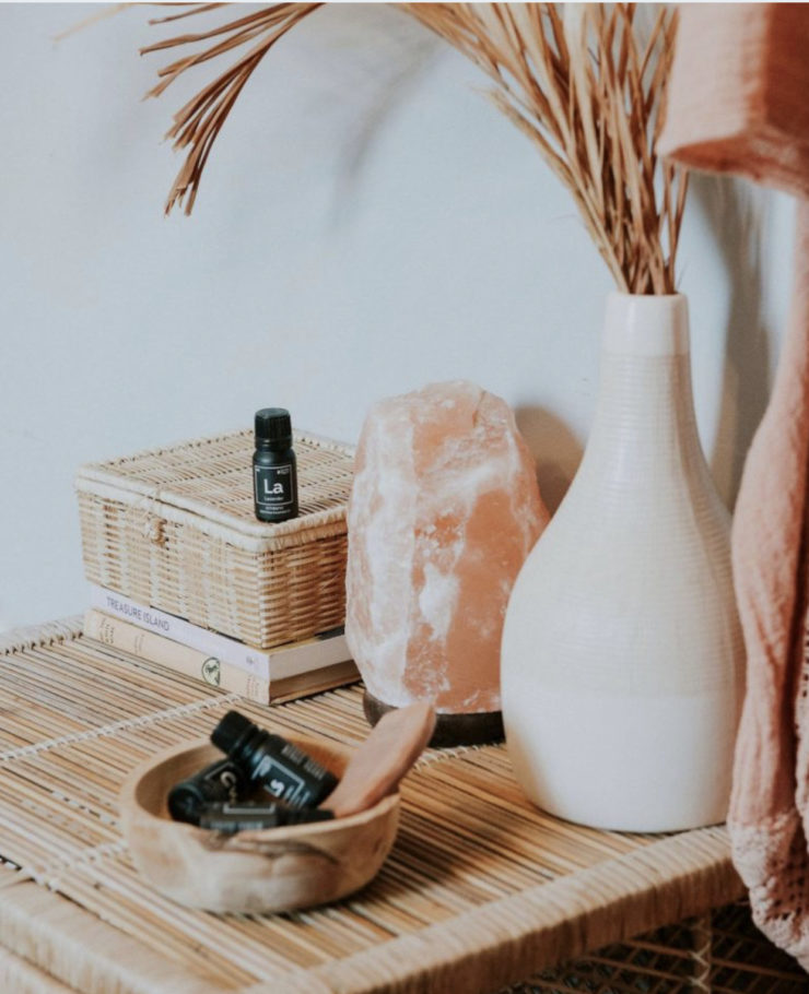 The Benefits of Aromatherapy and its Uses for Stress and Anxiety - Quidwell